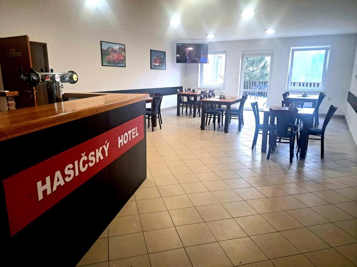 Hasicsky Hotel Pribyslav Exterior photo